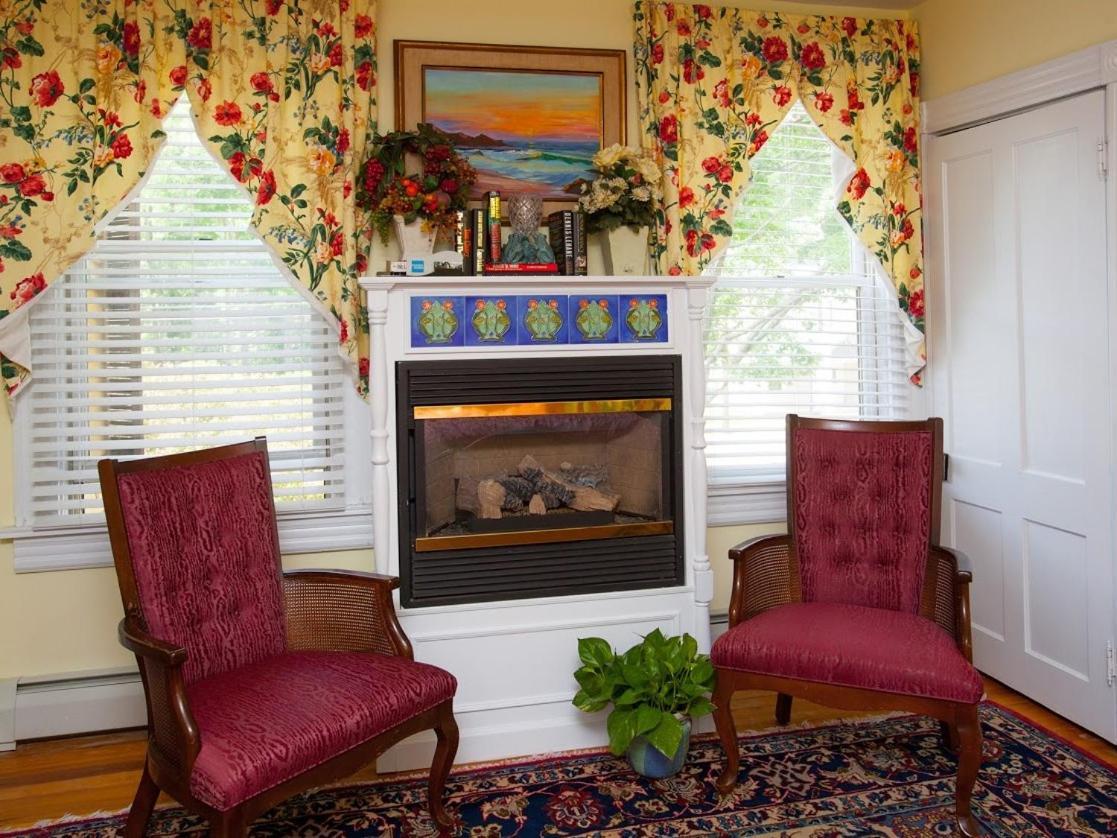 The Fairlawn Inn Hunter Bagian luar foto