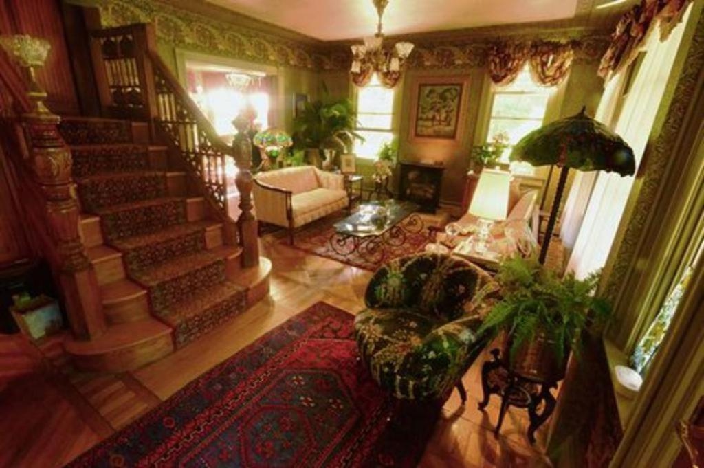 The Fairlawn Inn Hunter Bagian luar foto