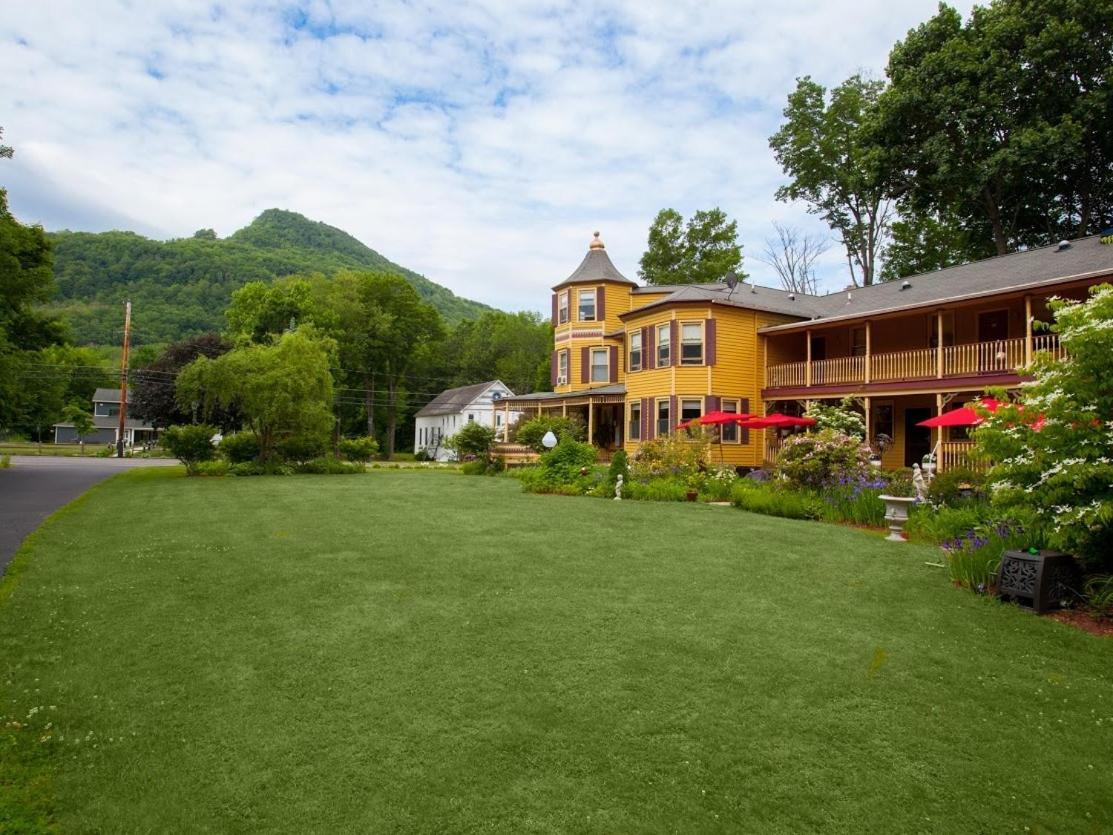 The Fairlawn Inn Hunter Bagian luar foto