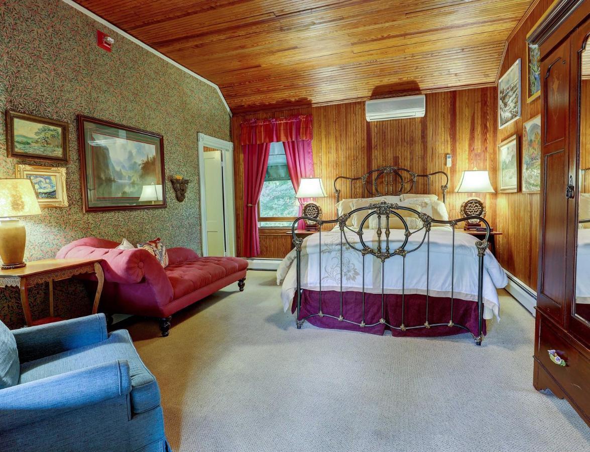 The Fairlawn Inn Hunter Ruang foto