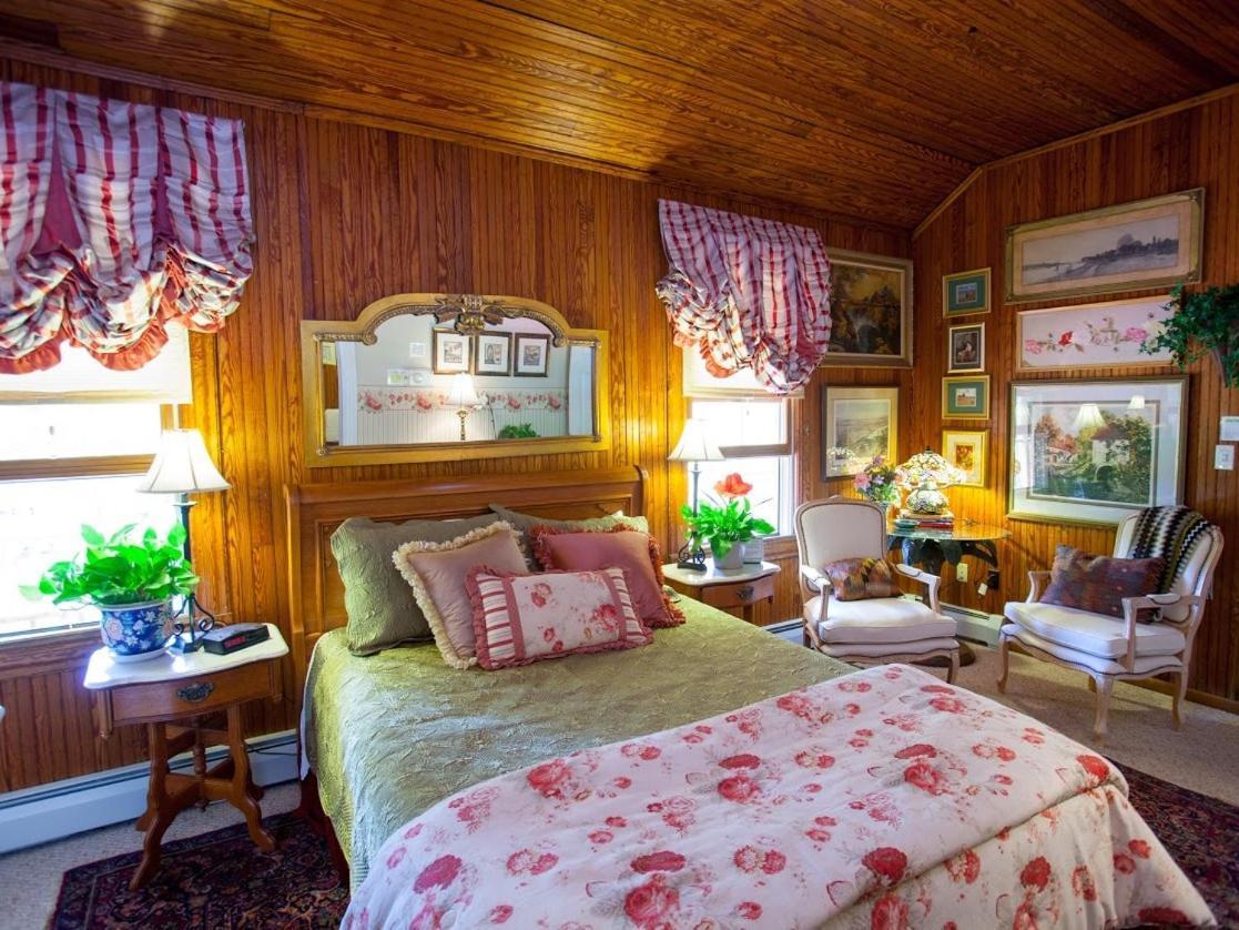 The Fairlawn Inn Hunter Bagian luar foto