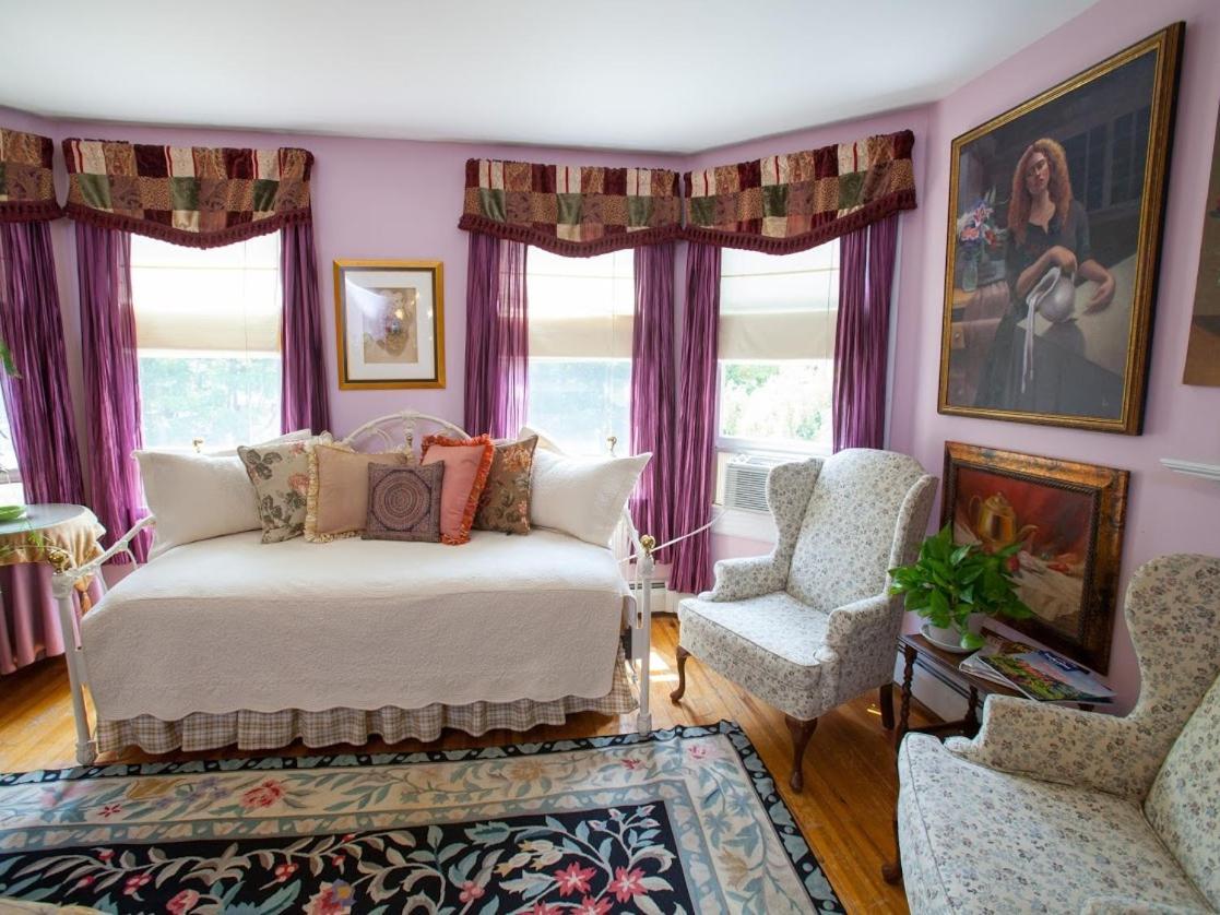 The Fairlawn Inn Hunter Bagian luar foto