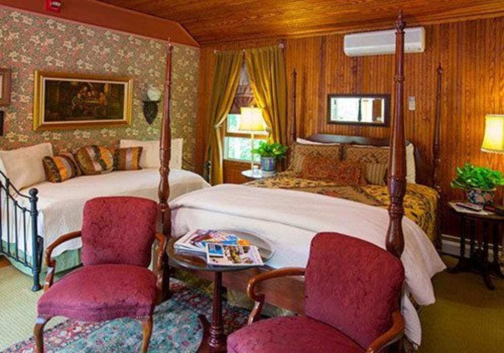 The Fairlawn Inn Hunter Bagian luar foto