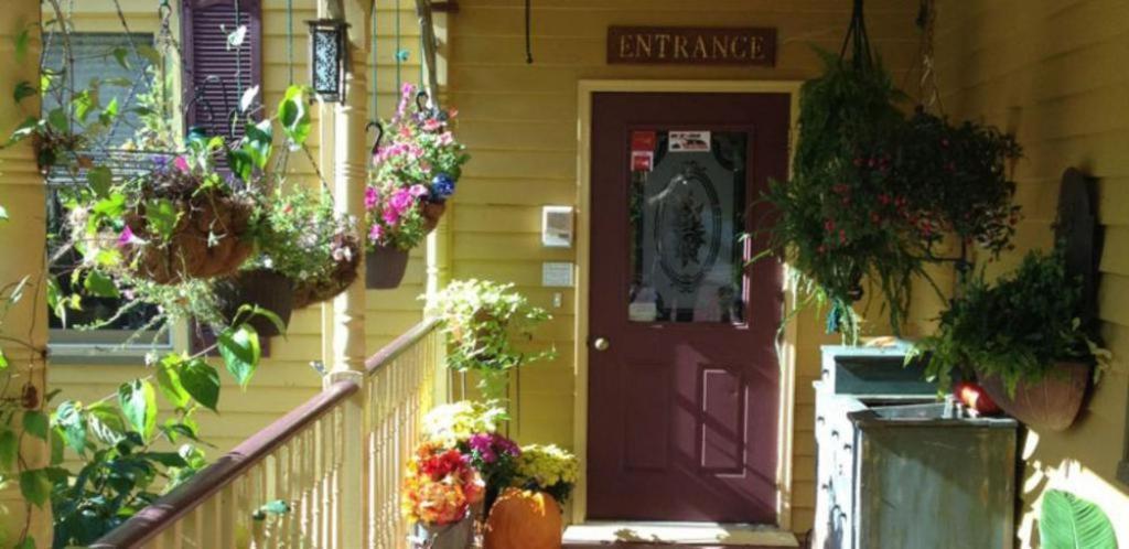 The Fairlawn Inn Hunter Bagian luar foto