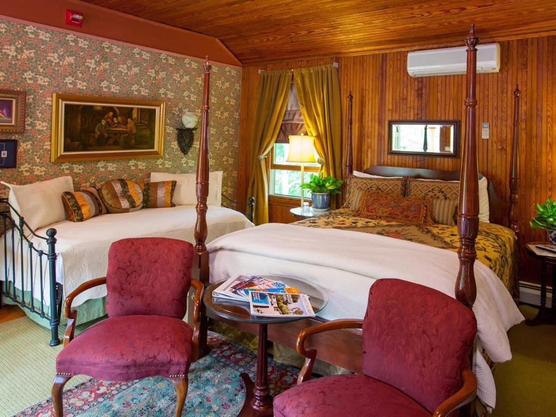 The Fairlawn Inn Hunter Bagian luar foto