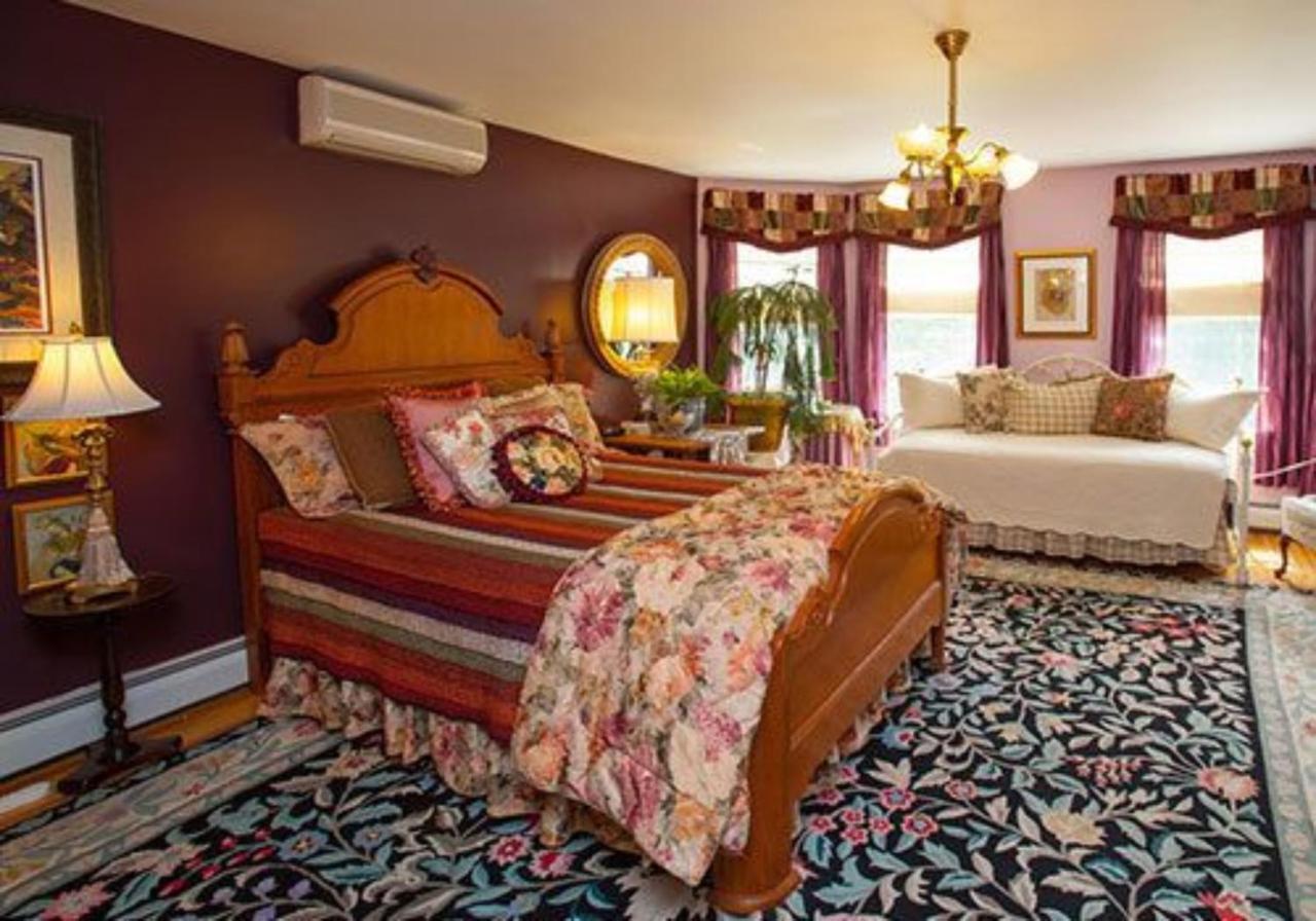The Fairlawn Inn Hunter Bagian luar foto