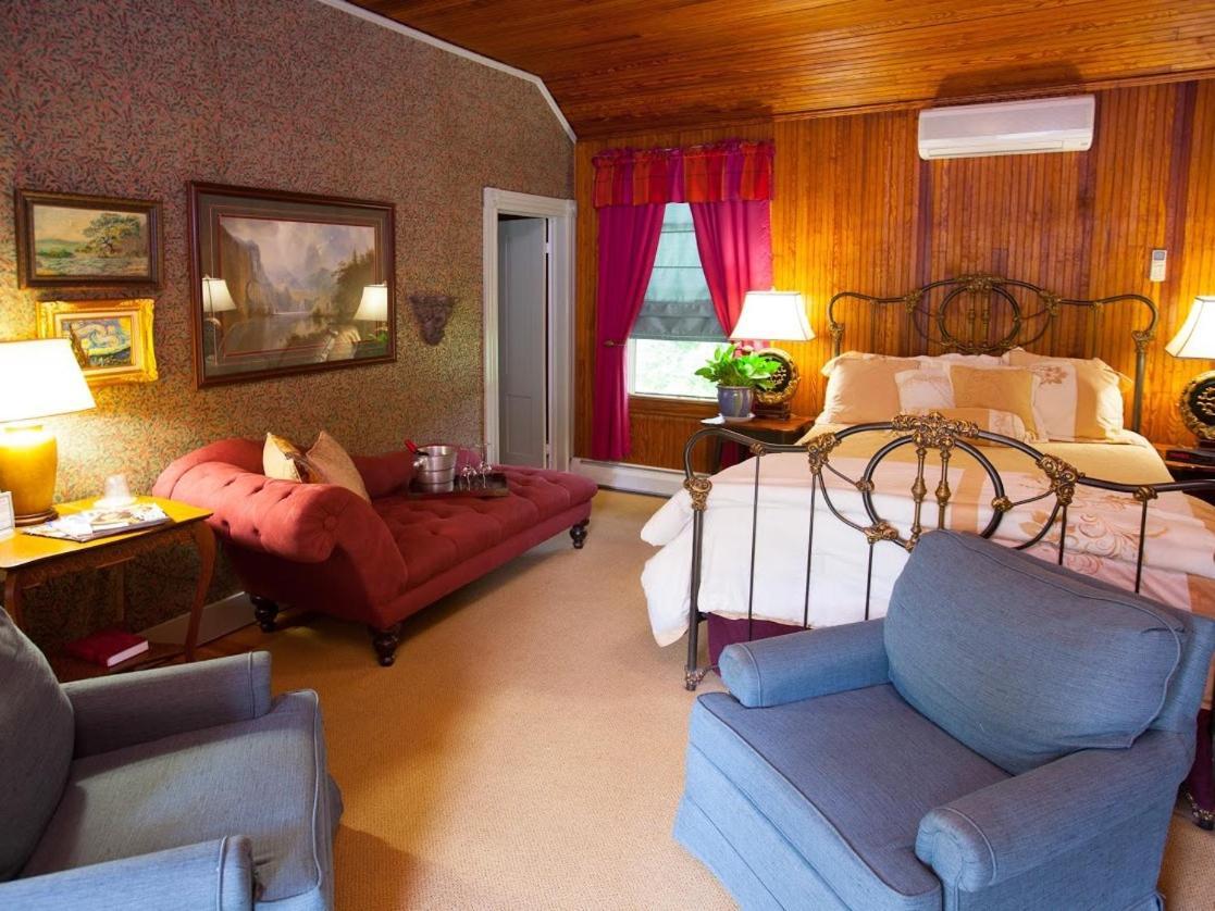 The Fairlawn Inn Hunter Bagian luar foto
