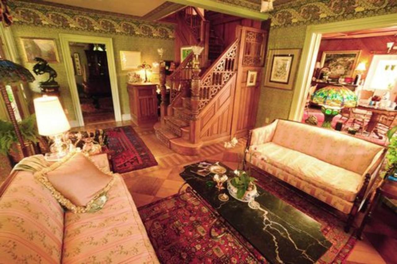 The Fairlawn Inn Hunter Bagian luar foto