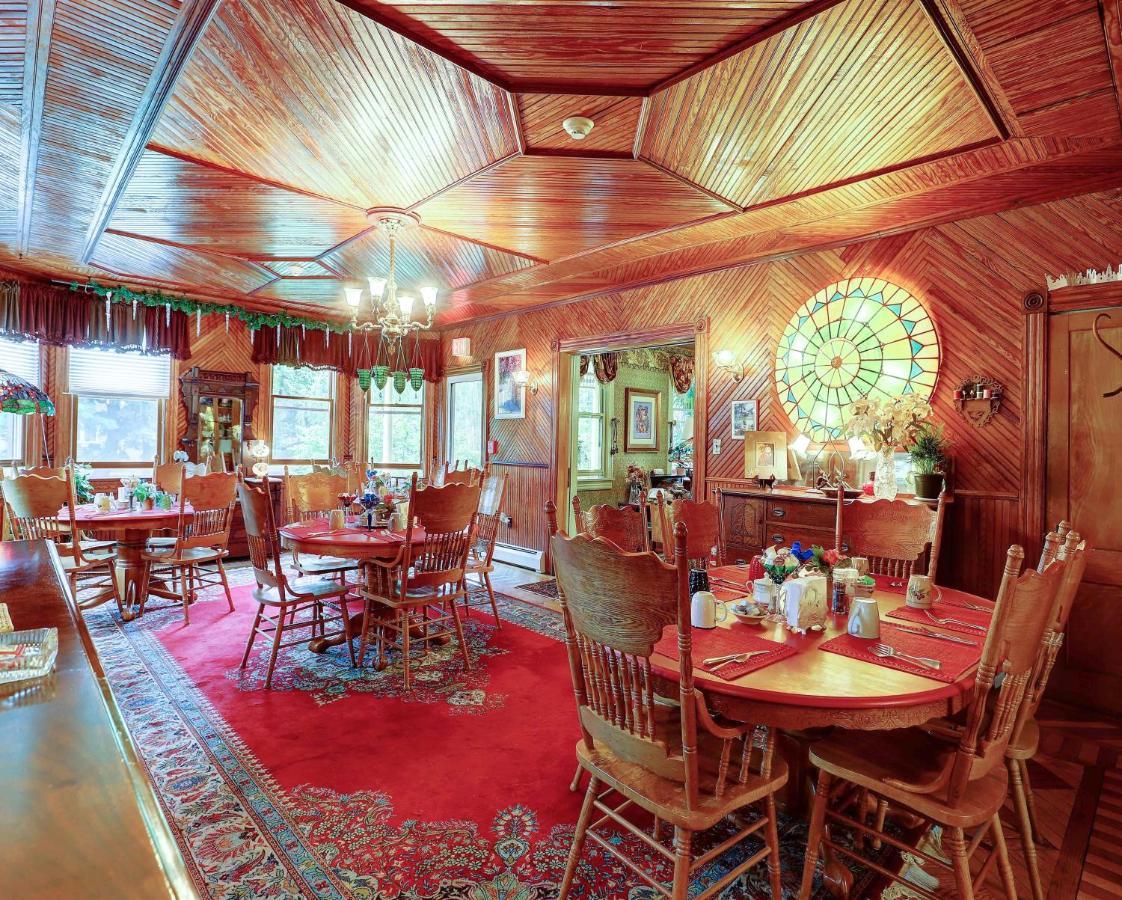 The Fairlawn Inn Hunter Bagian luar foto